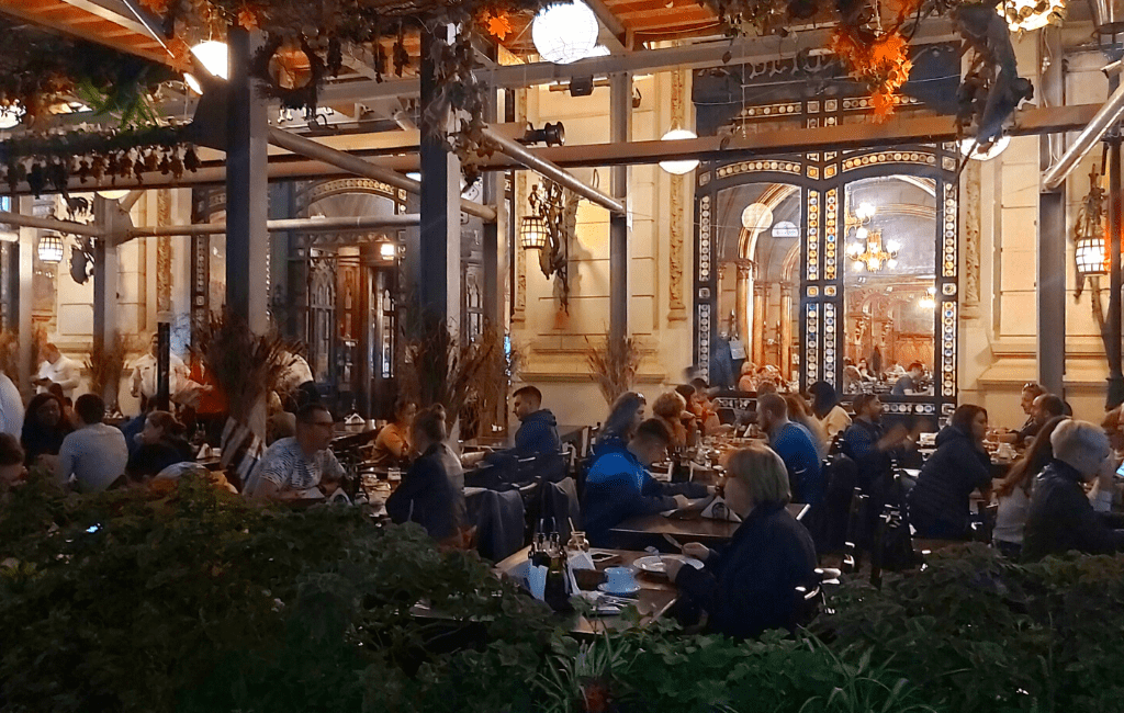 Caru cu Bere - restaurant in old town Bucharest