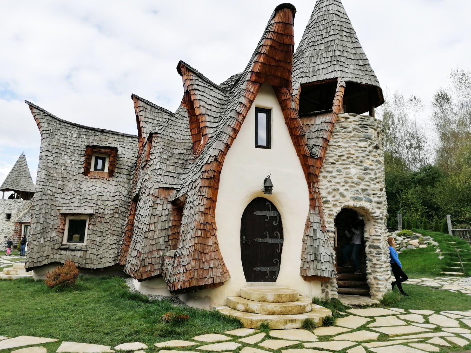 Inside Romanian Castles