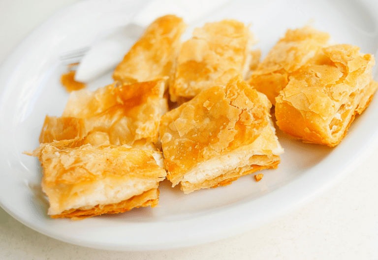 top-10-traditional-romanian-dishes-visit-bucharest