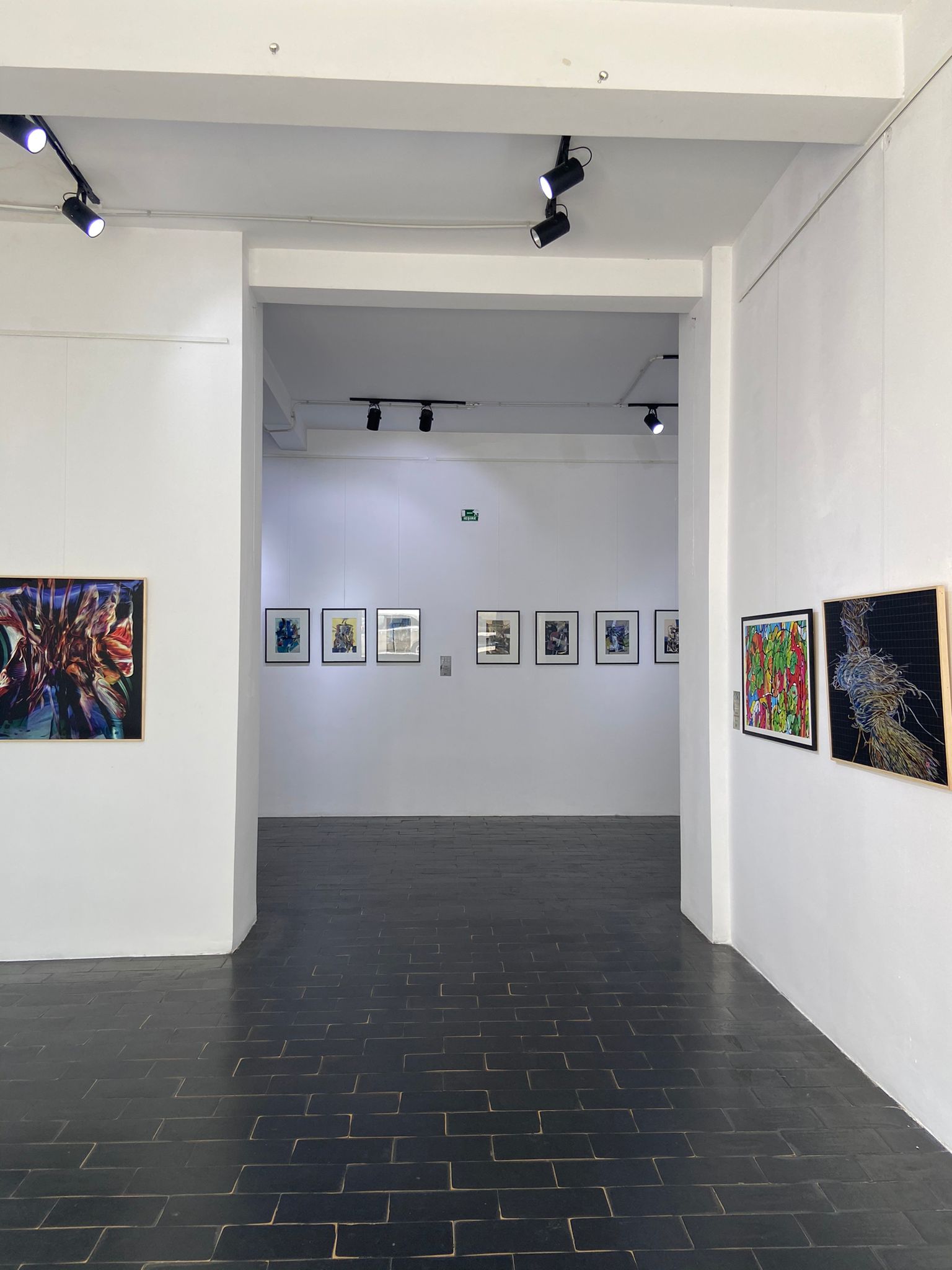 Simeza Art Gallery