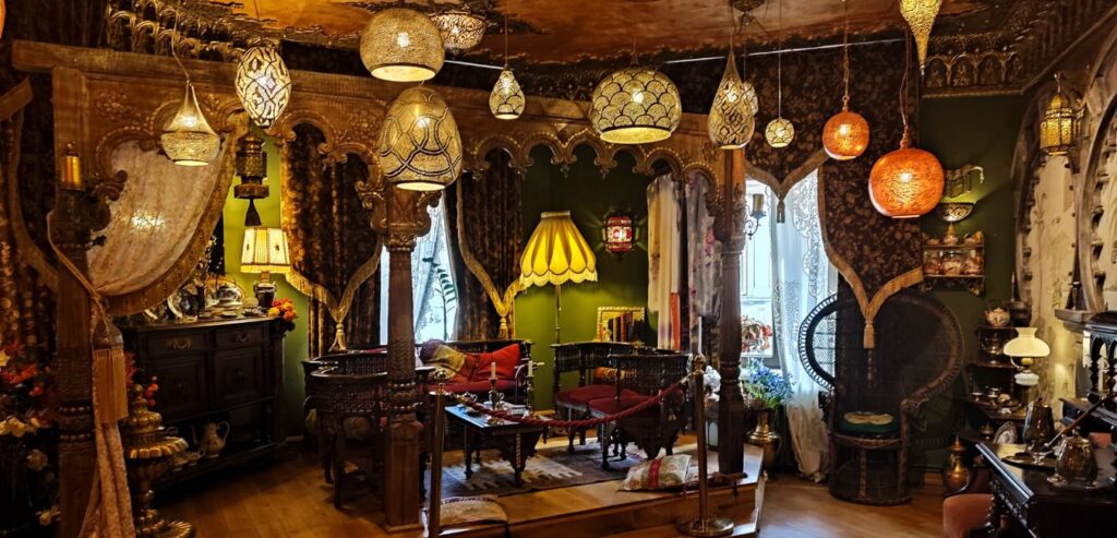 Little Paris Museum Bucharest