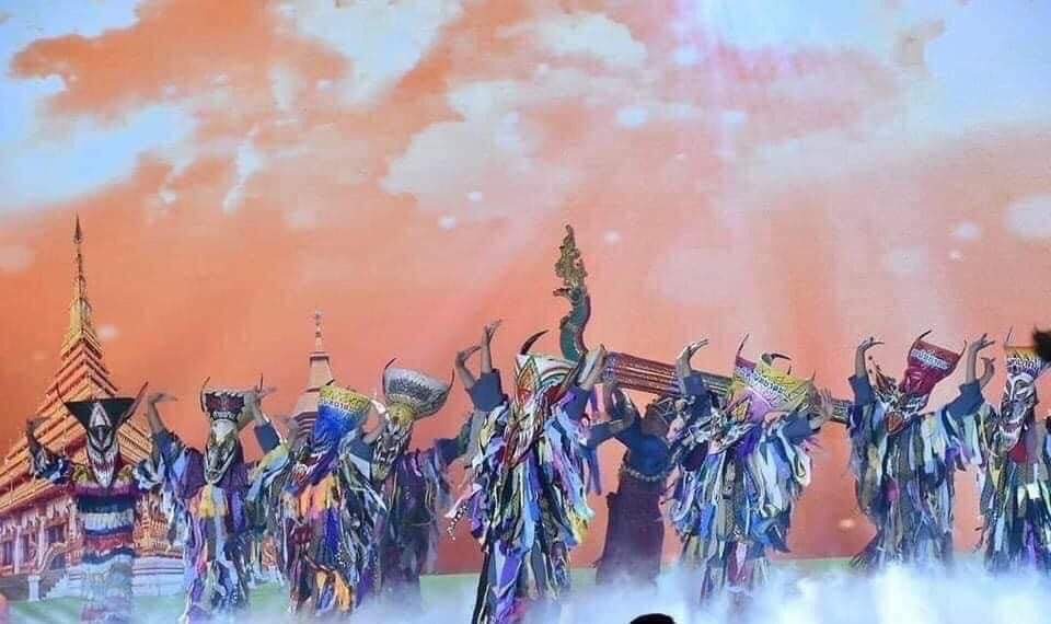 Dans tradițional thailandez la Festivalul Thailandez 2023