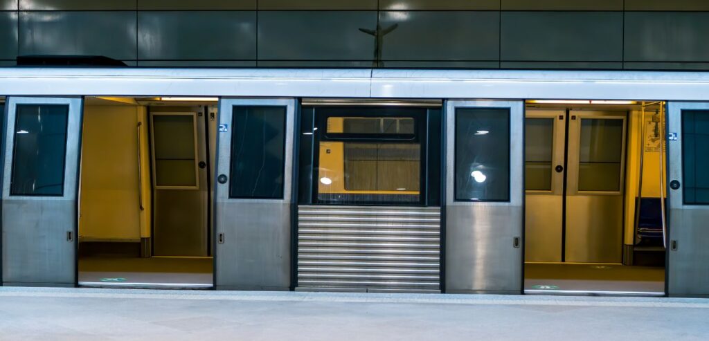Bucharest Subway - train in station