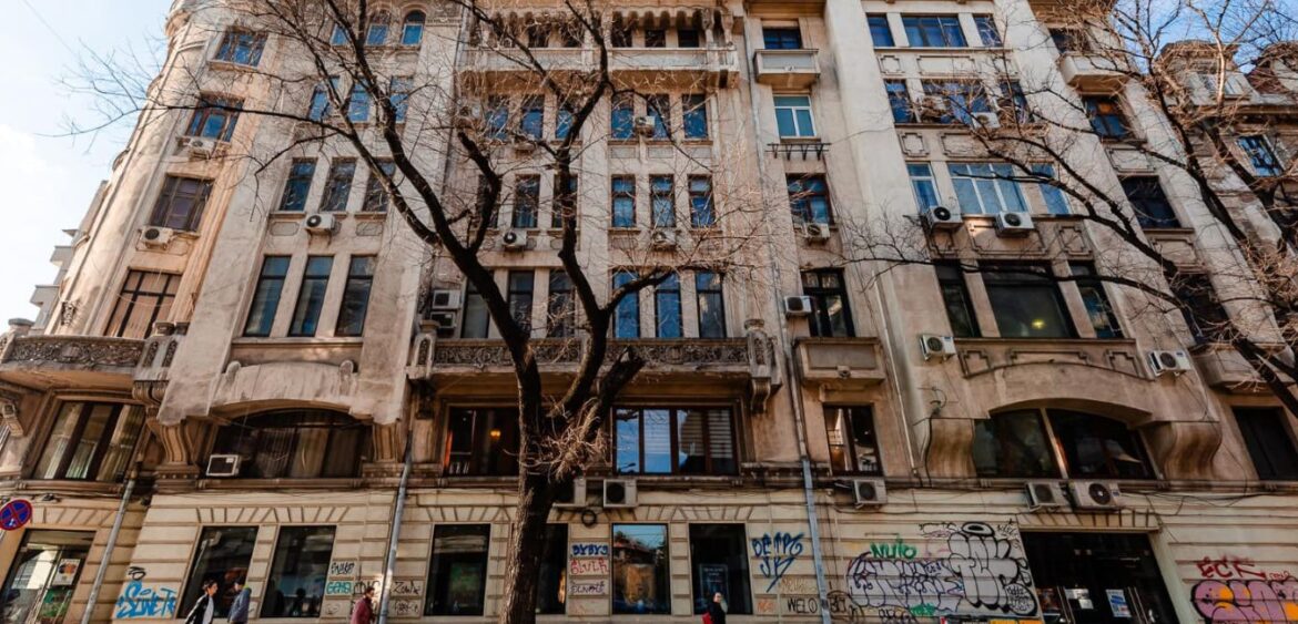 Bucharest old building