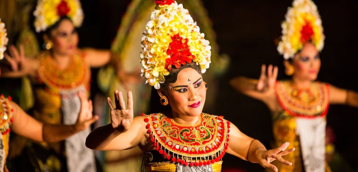 Balinese dancers from Indonesia