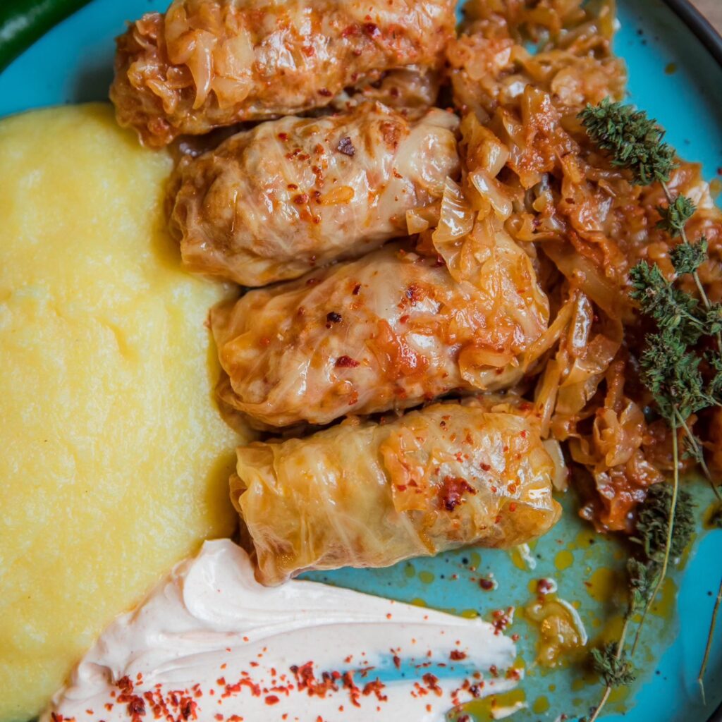 sarmale @ bucataria local food