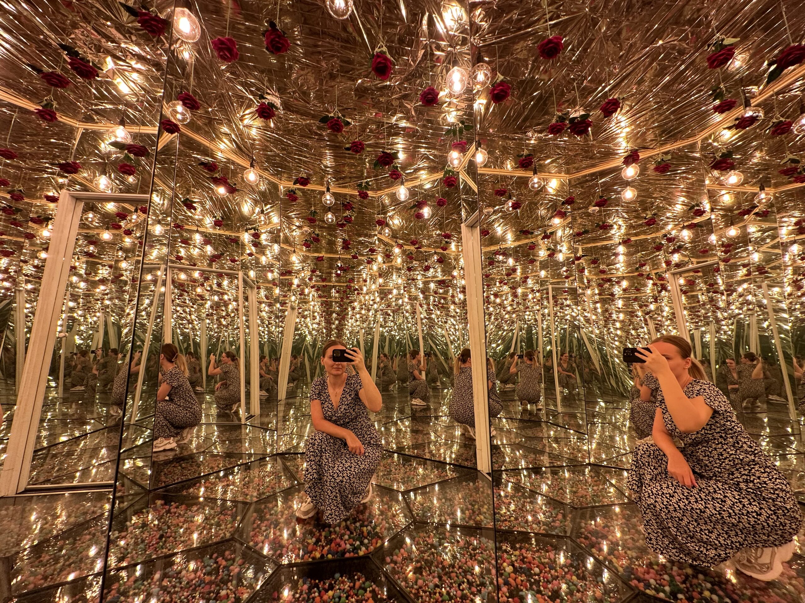 Infinite mirrors