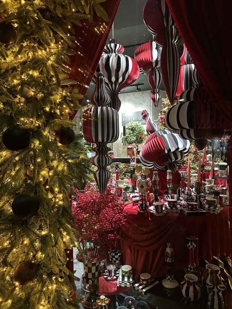 Maison Dadoo Christmas Decorations