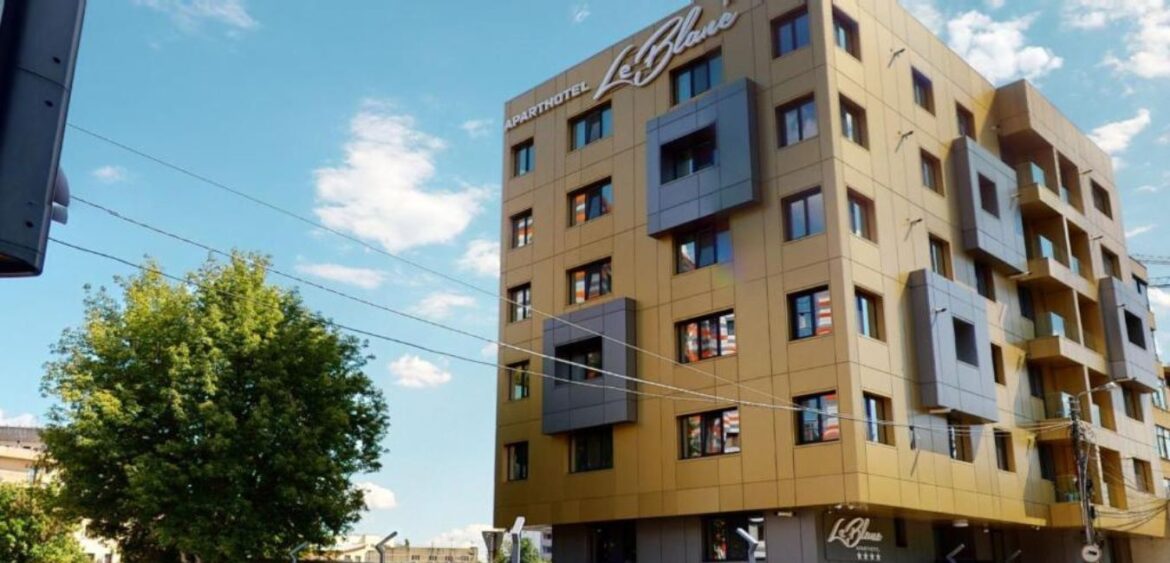 Le Blanc ApartHotel